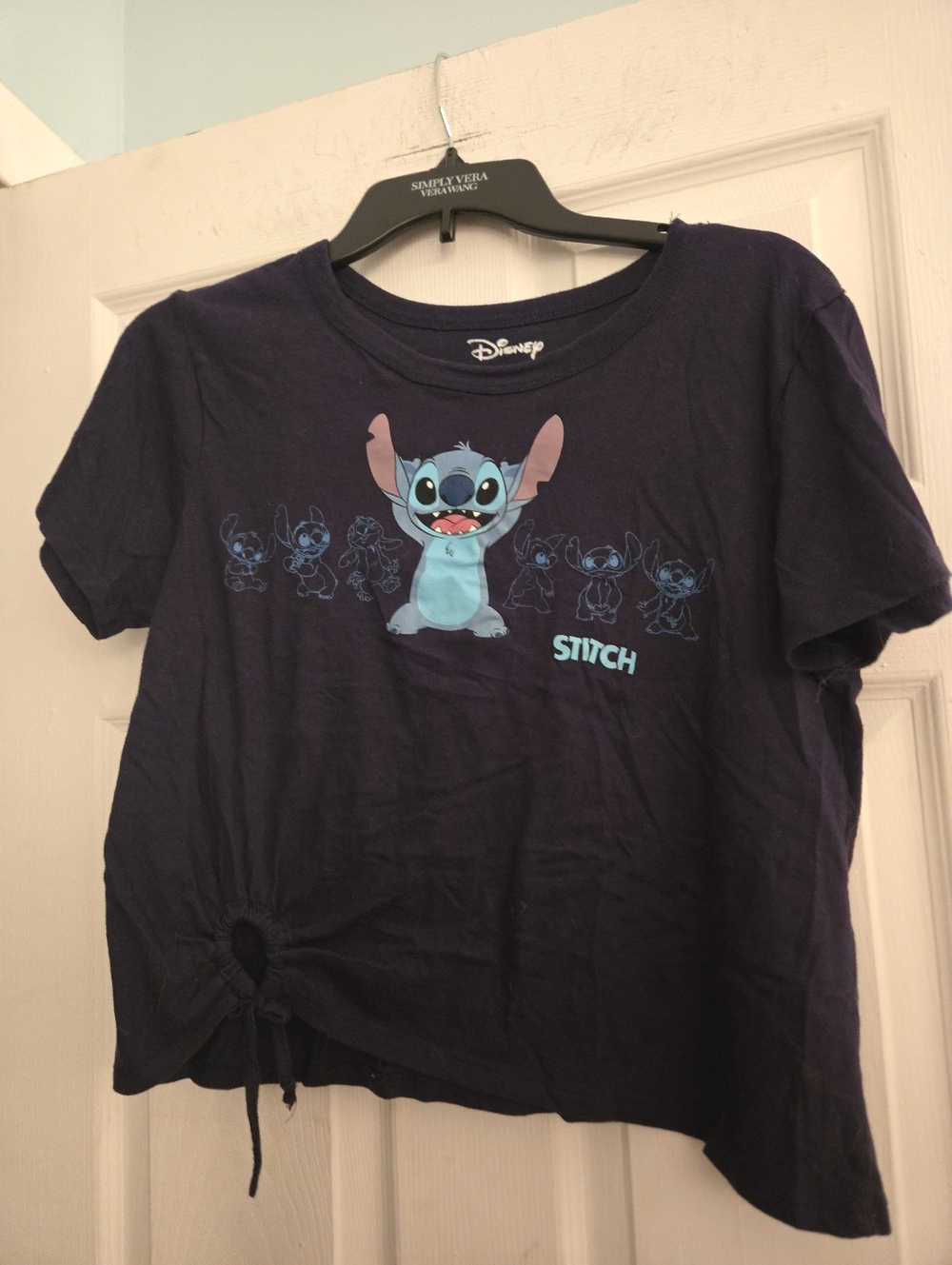 Cropped Navy Blue Disney Stitch Tshirt